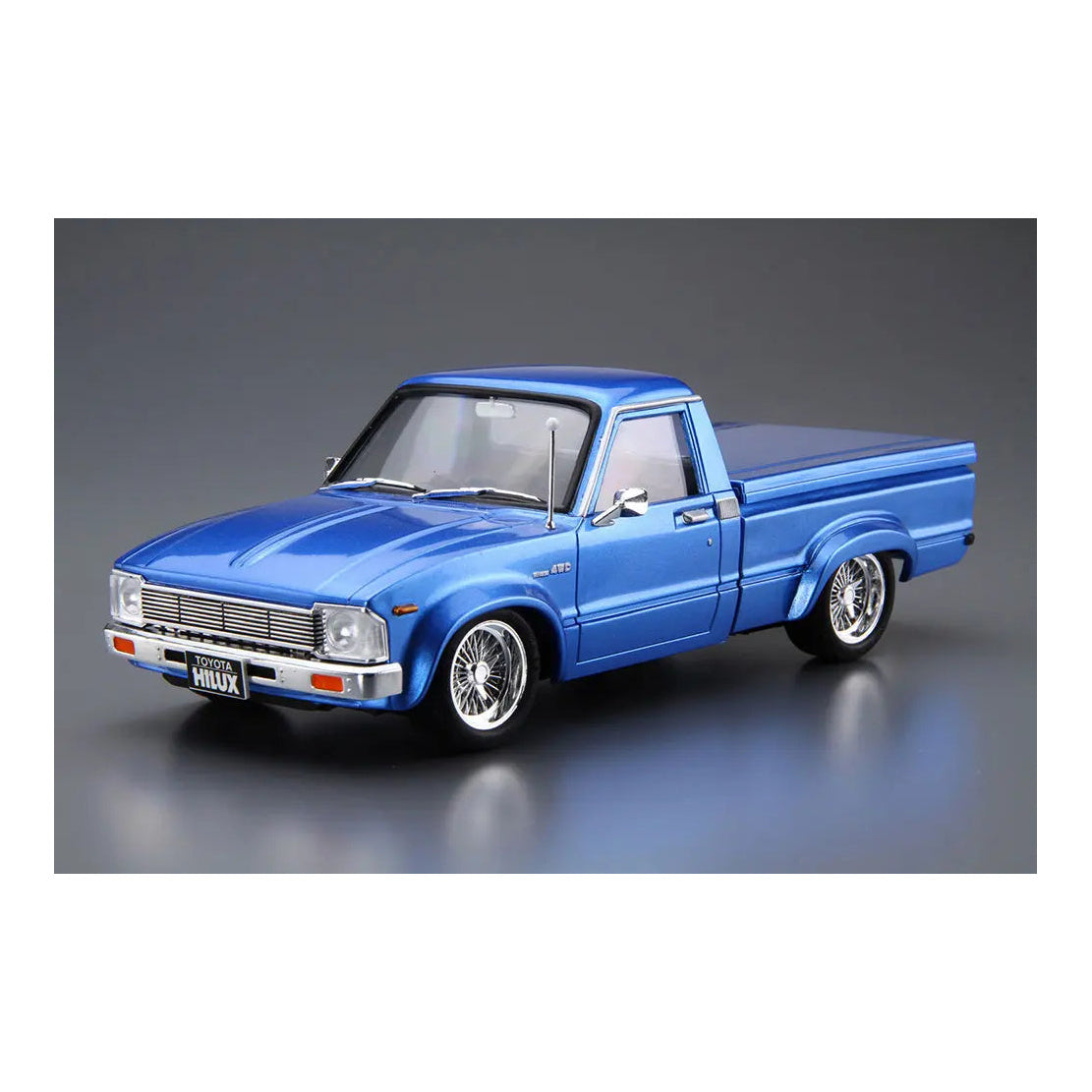 Aoshima 1/24 Toyota RN30 Hilux Custom '78