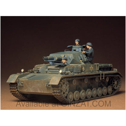 Tamiya 1/35 Panzerkampfwagen IV Ausf. D with three figures