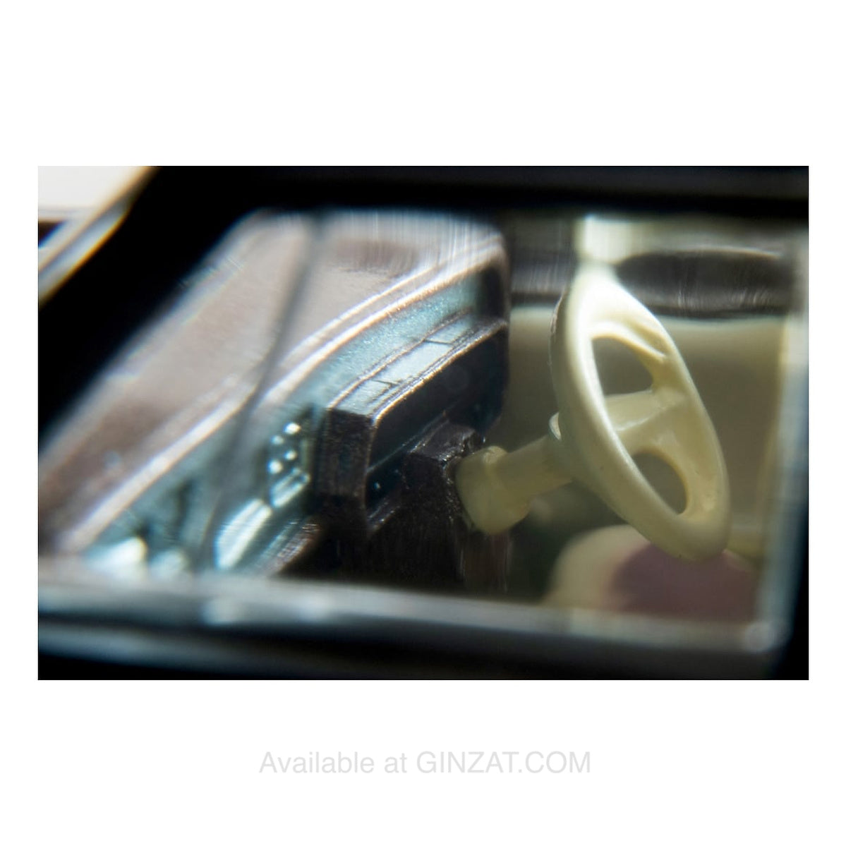 Tomica Limited Vintage: LV-42c Mitsubishi Debonair (Brown) 1964