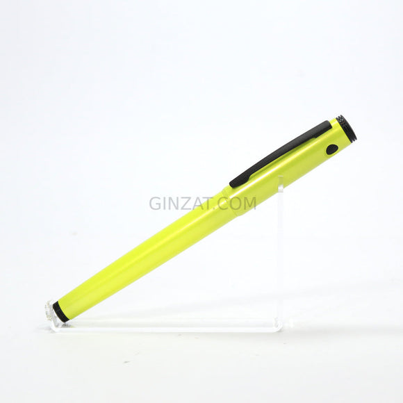 Pilot LIGHTIVE Fountain Pen – Active Yellow Medium Nib