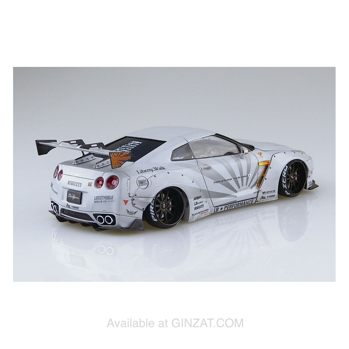 Liberty Walk 1/24 Nissan R35 GT-R Ver.2, Aoshima 1/24 Plastic Model Kit