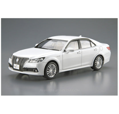 Aoshima 1/24 TOYOTA GRS210/AWS210 CROWN ROYALSALOON '15 Plastic Model Kit