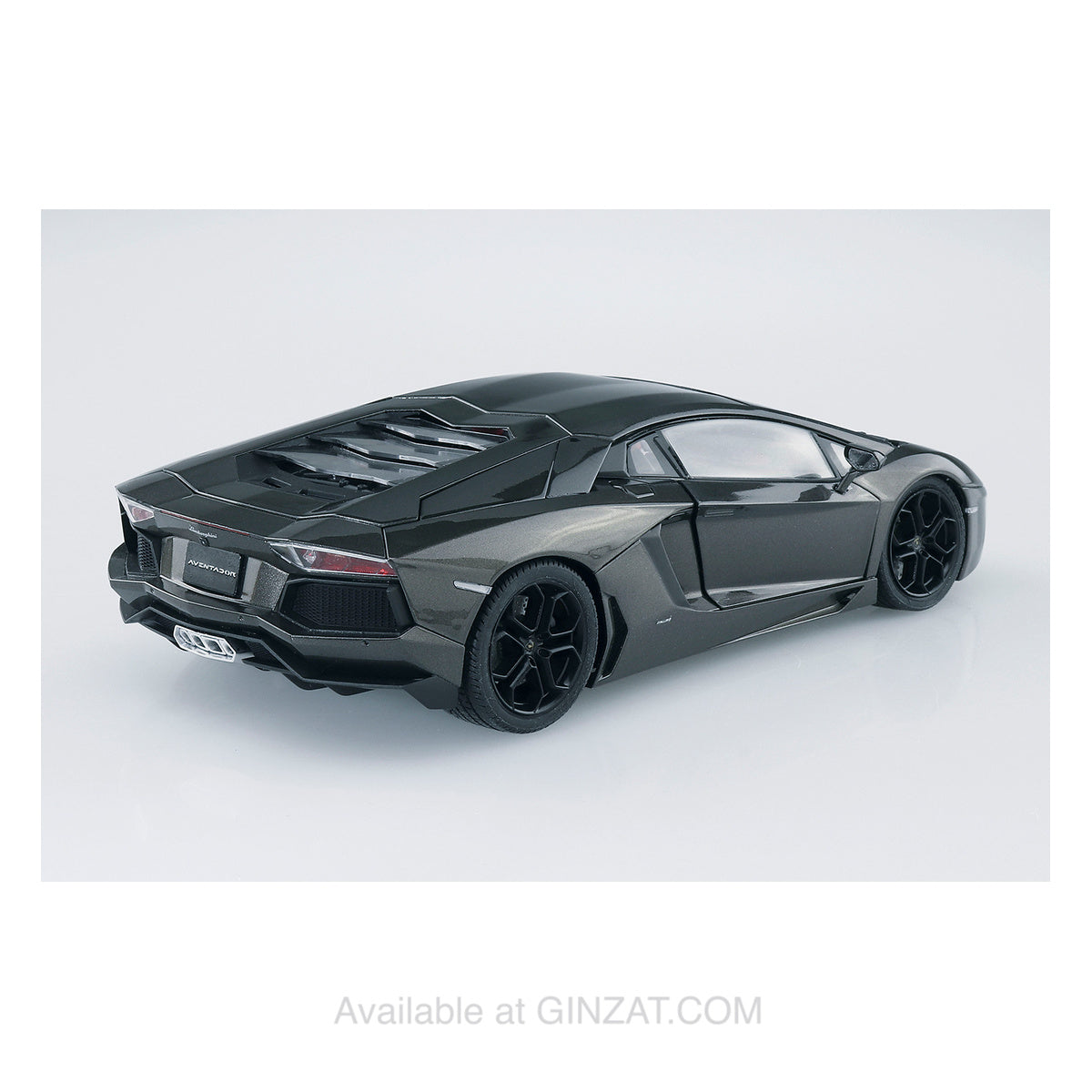Lamborghini Aventador '11 Gun Metallic, Aoshima 1/24 Plastic Model Kit